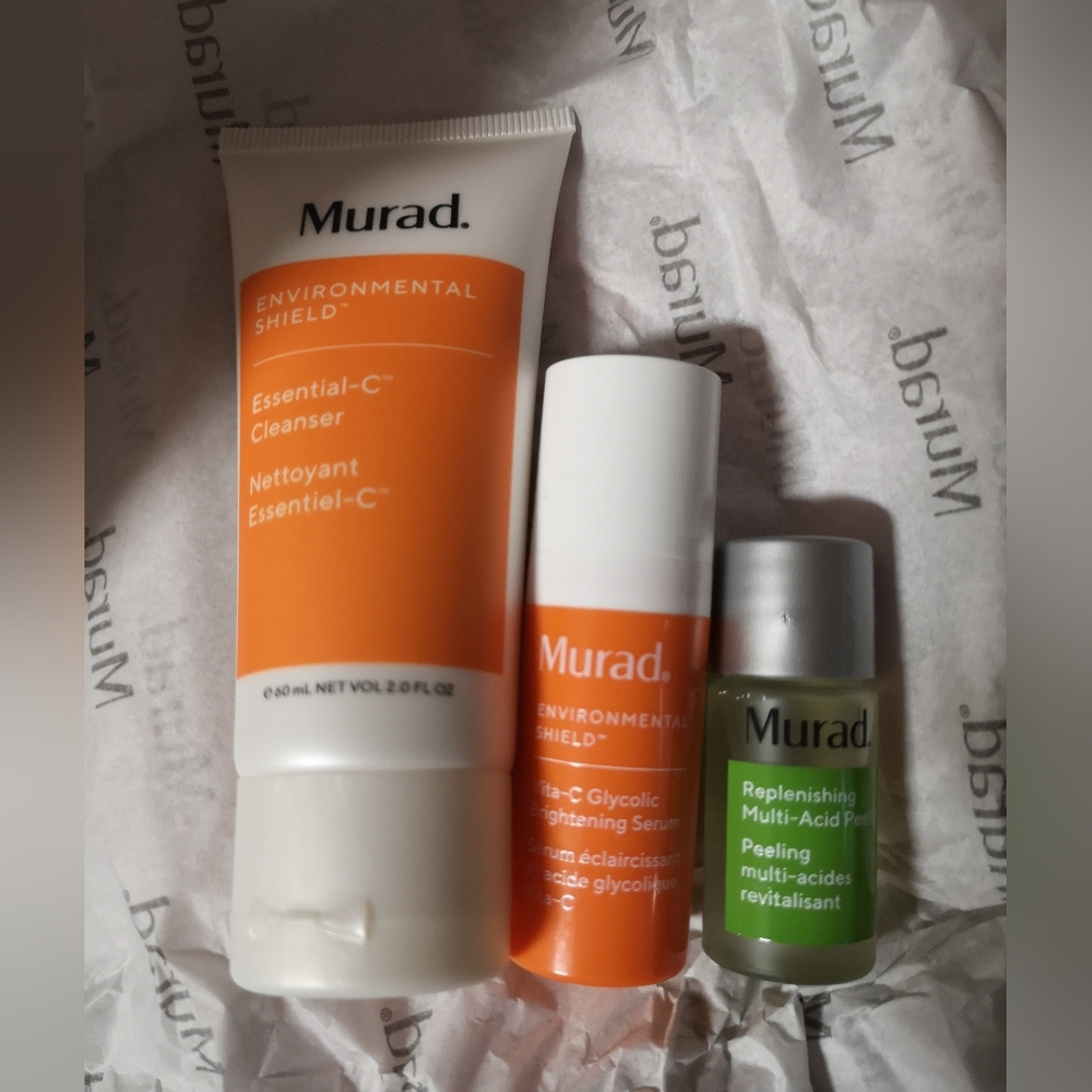 Murad Essential-C Cleanser and Skincare Set - Brand New